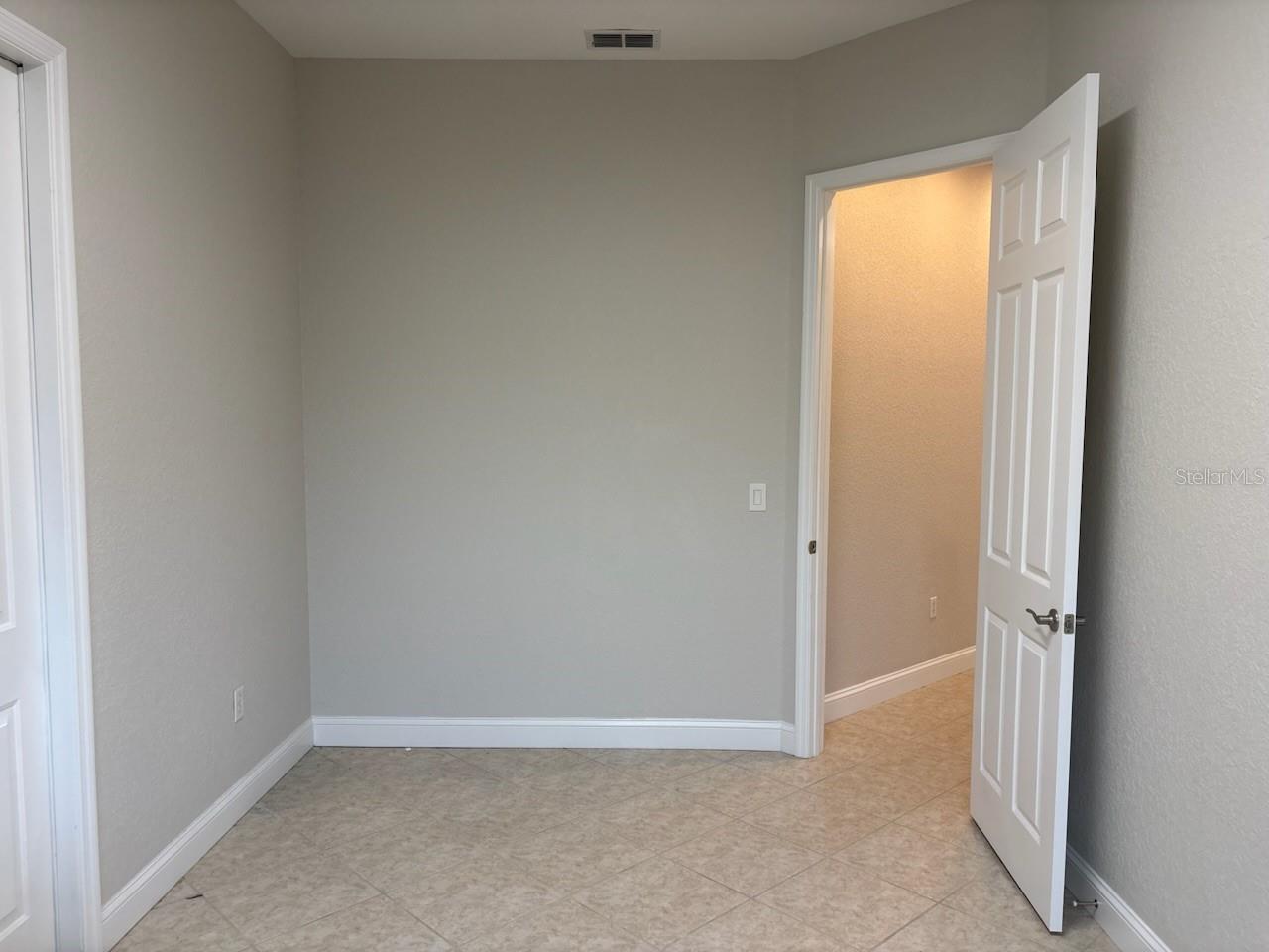 LAUREL WOOD - Residential