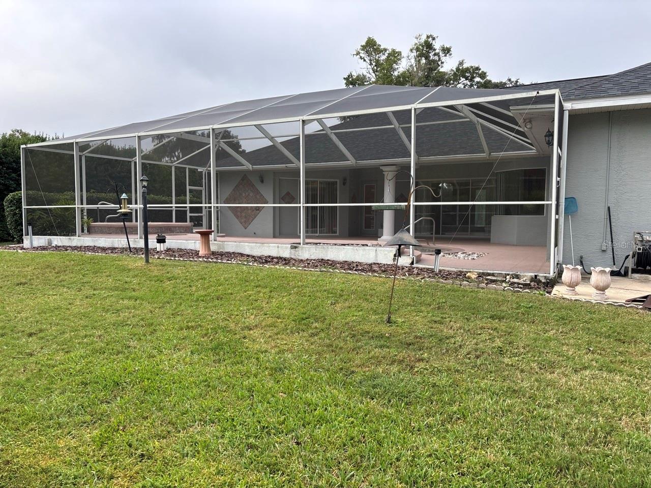 LAUREL WOOD - Residential