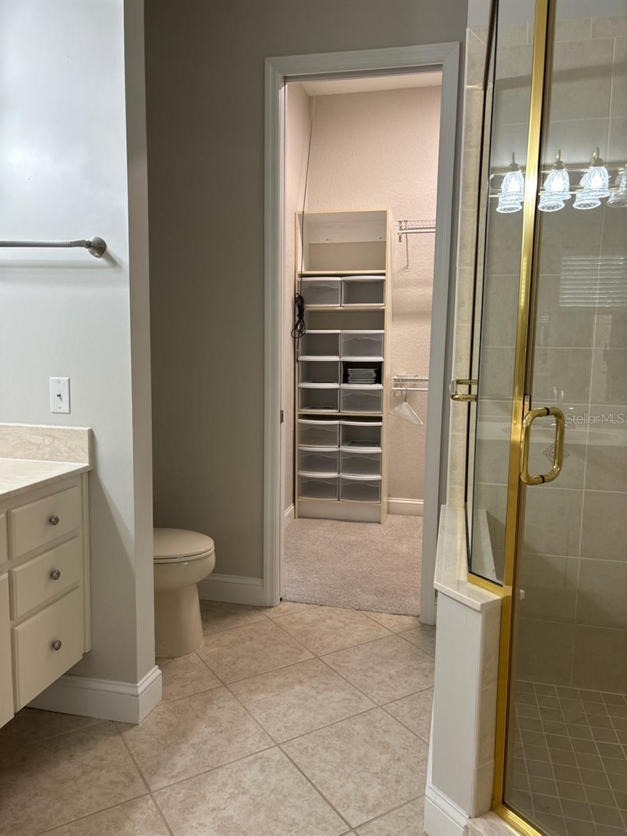 LAUREL WOOD - Residential