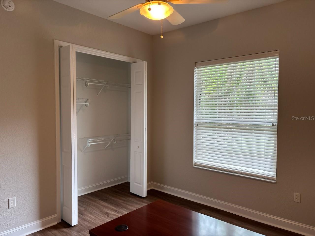 LAUREL WOOD - Residential