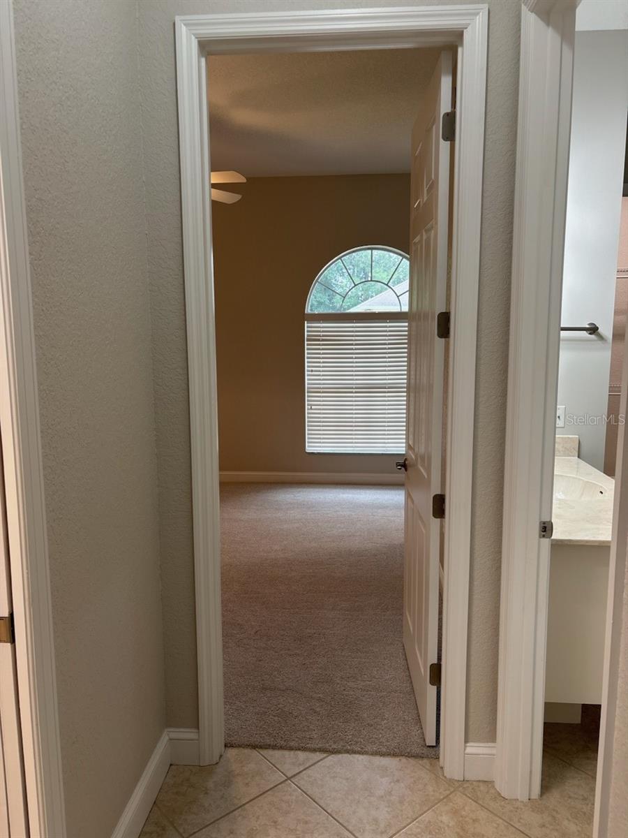 LAUREL WOOD - Residential