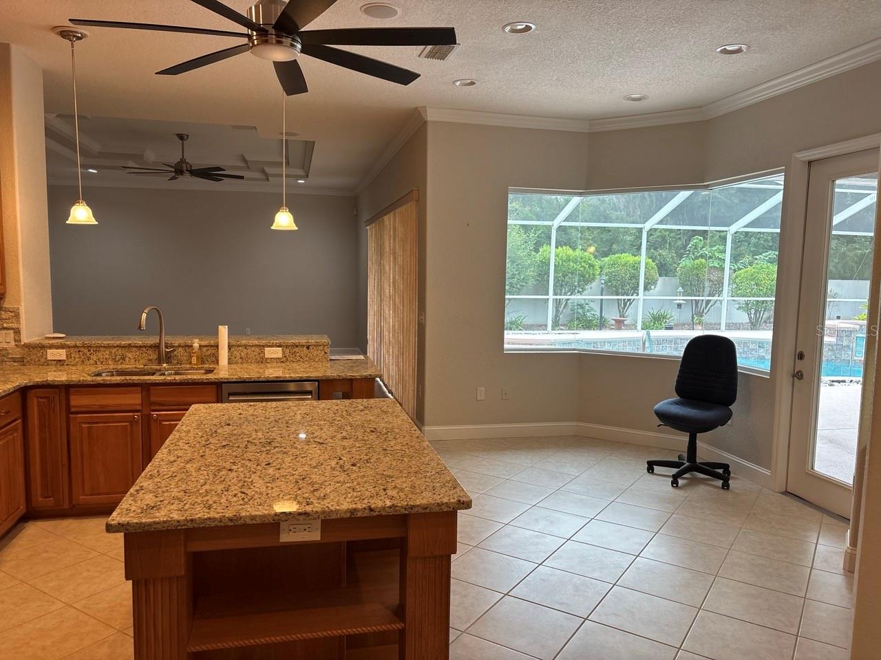 LAUREL WOOD - Residential