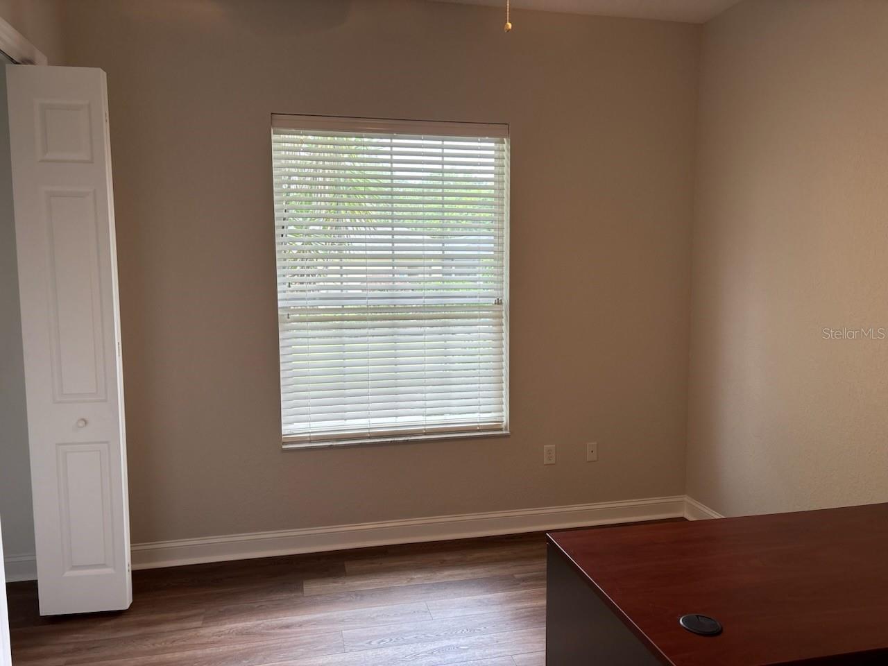 LAUREL WOOD - Residential