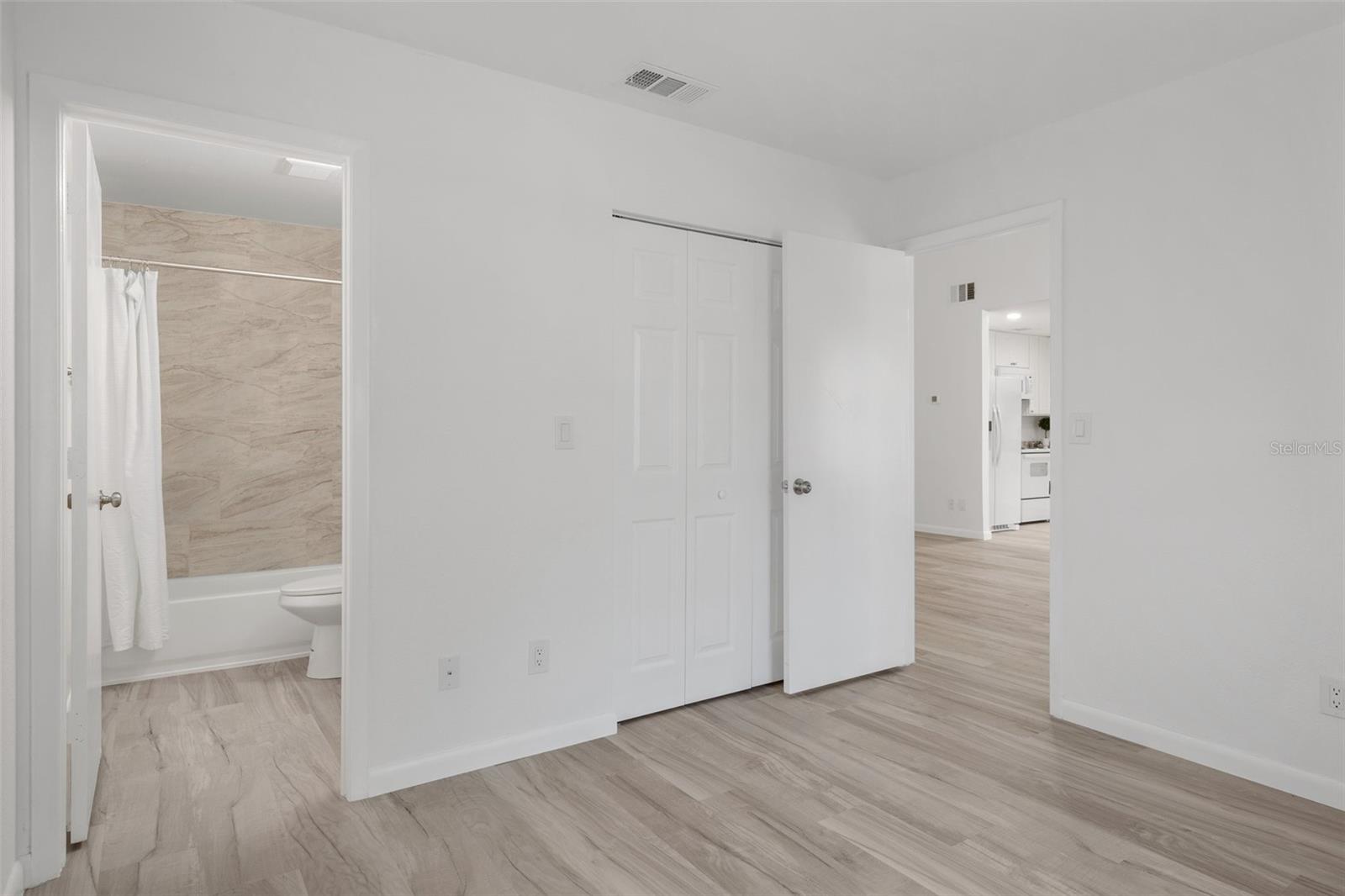 CARROLLWOOD SPRGS CLUSTER HMS - Residential