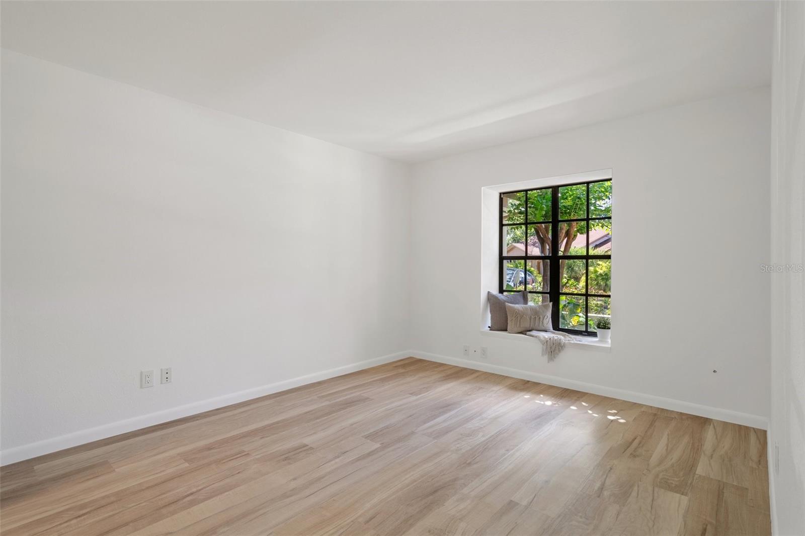 CARROLLWOOD SPRGS CLUSTER HMS - Residential