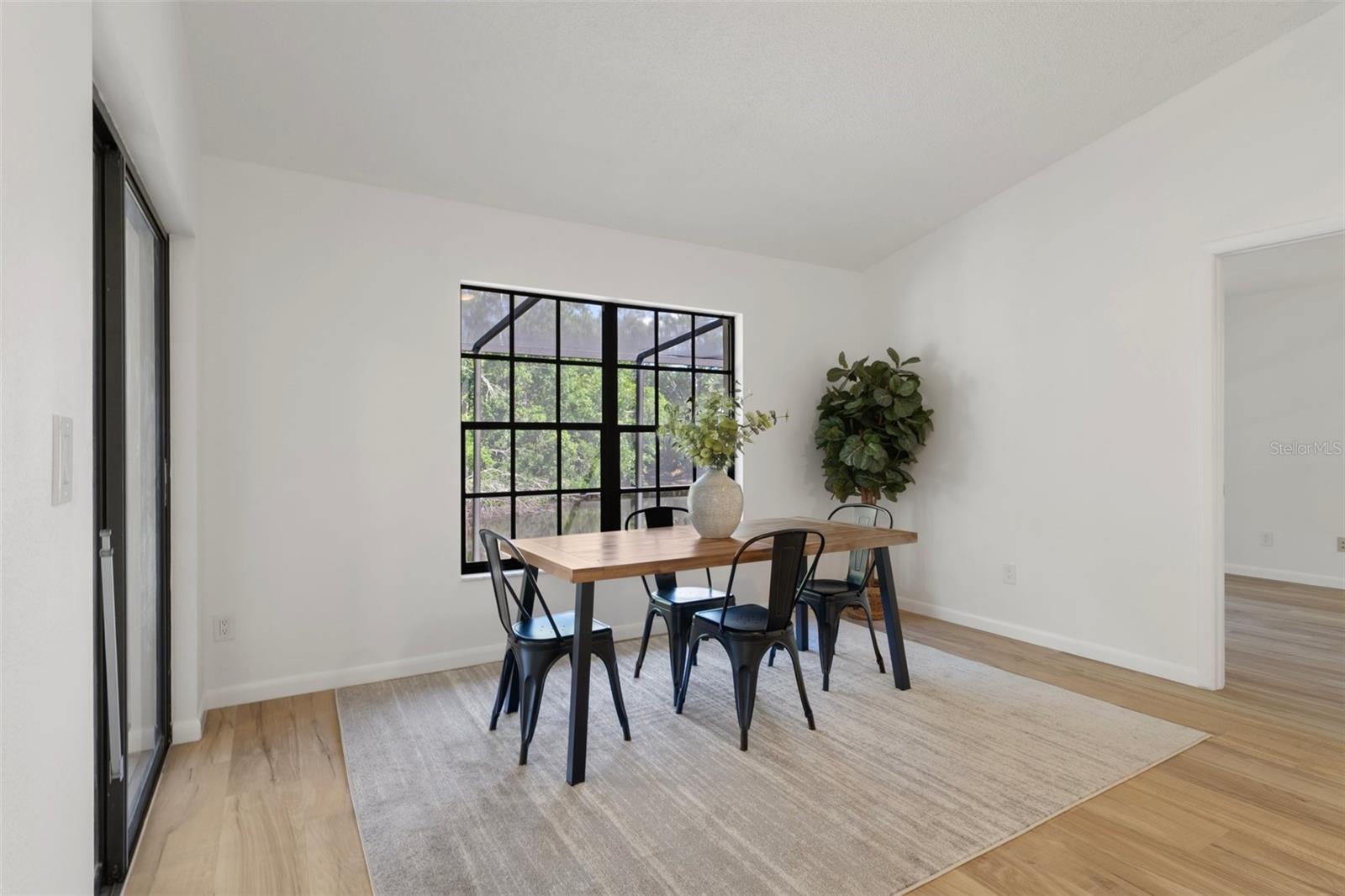 CARROLLWOOD SPRGS CLUSTER HMS - Residential