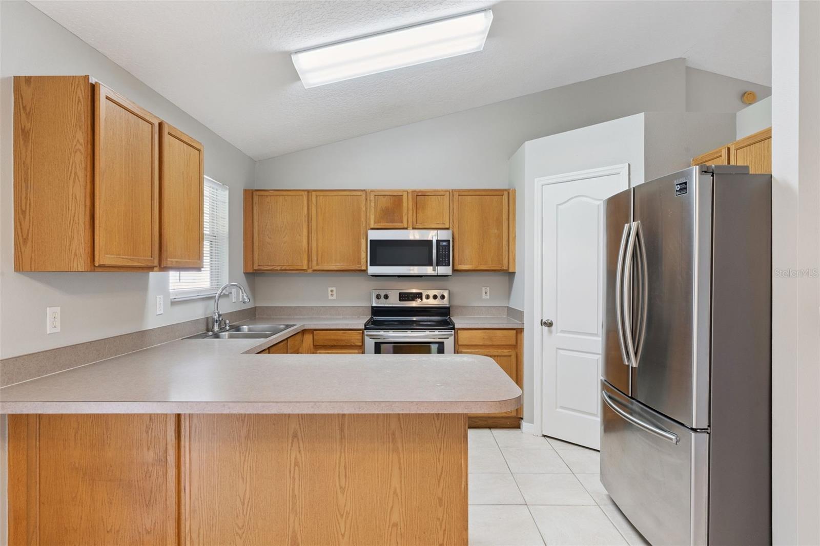 EASTRIDGE PH 2 MINNEOLA - Residential Lease