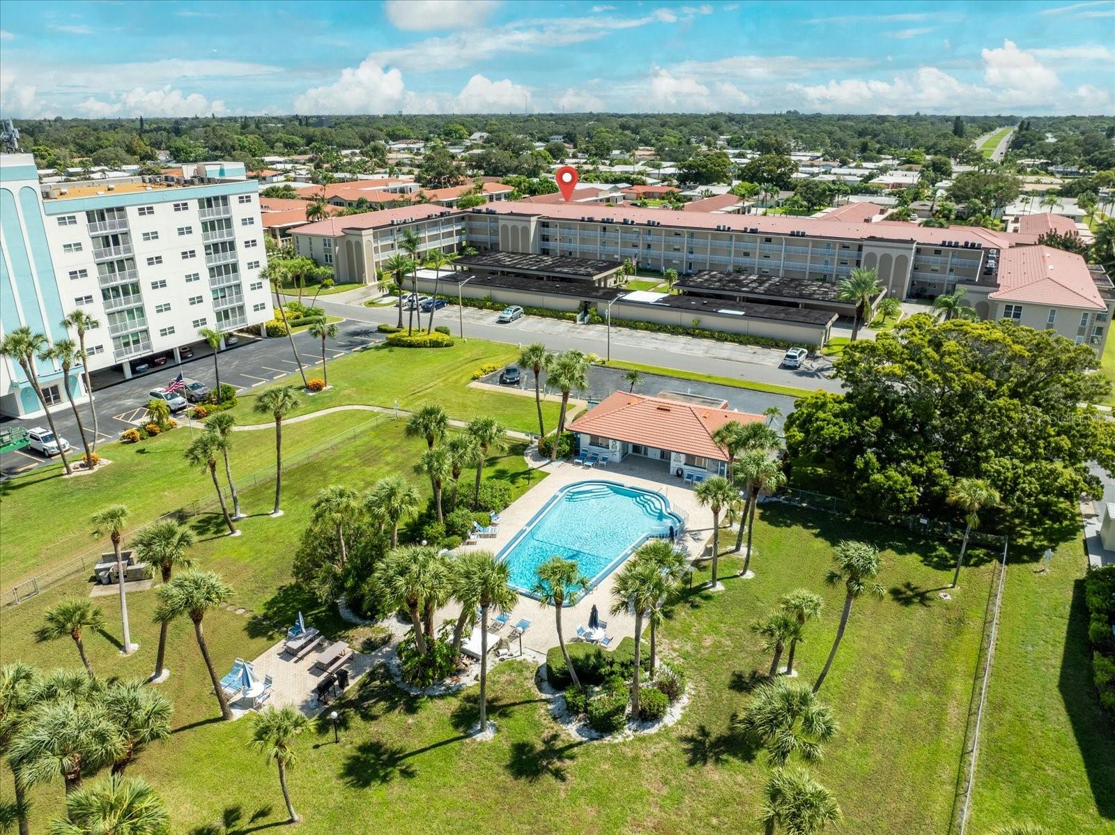 IMPERIAL POINT CONDO - Residential