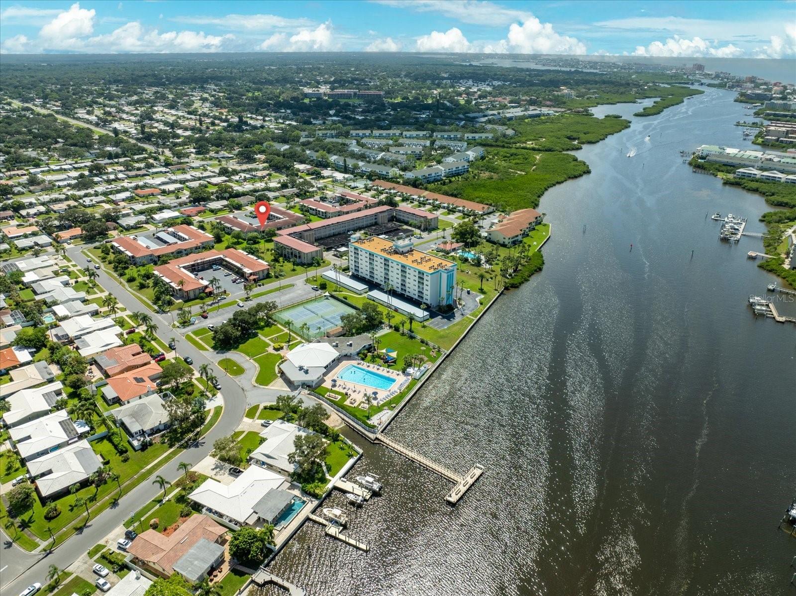 IMPERIAL POINT CONDO - Residential