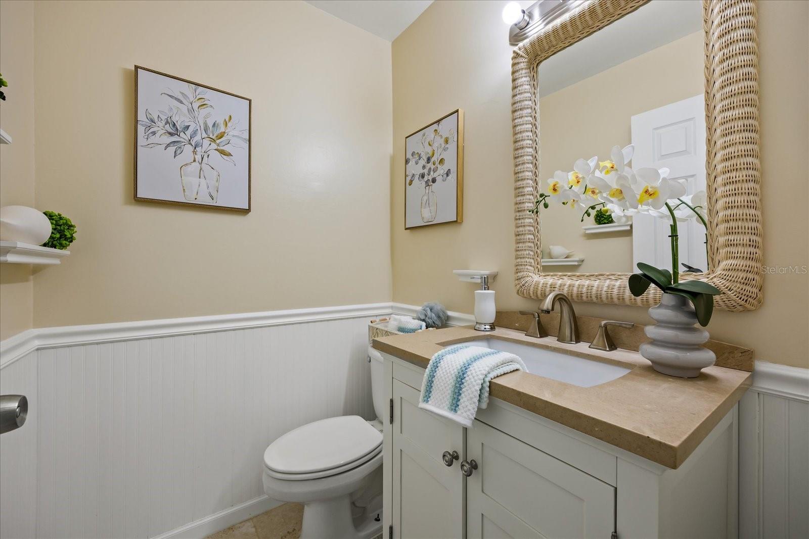 IMPERIAL POINT CONDO - Residential