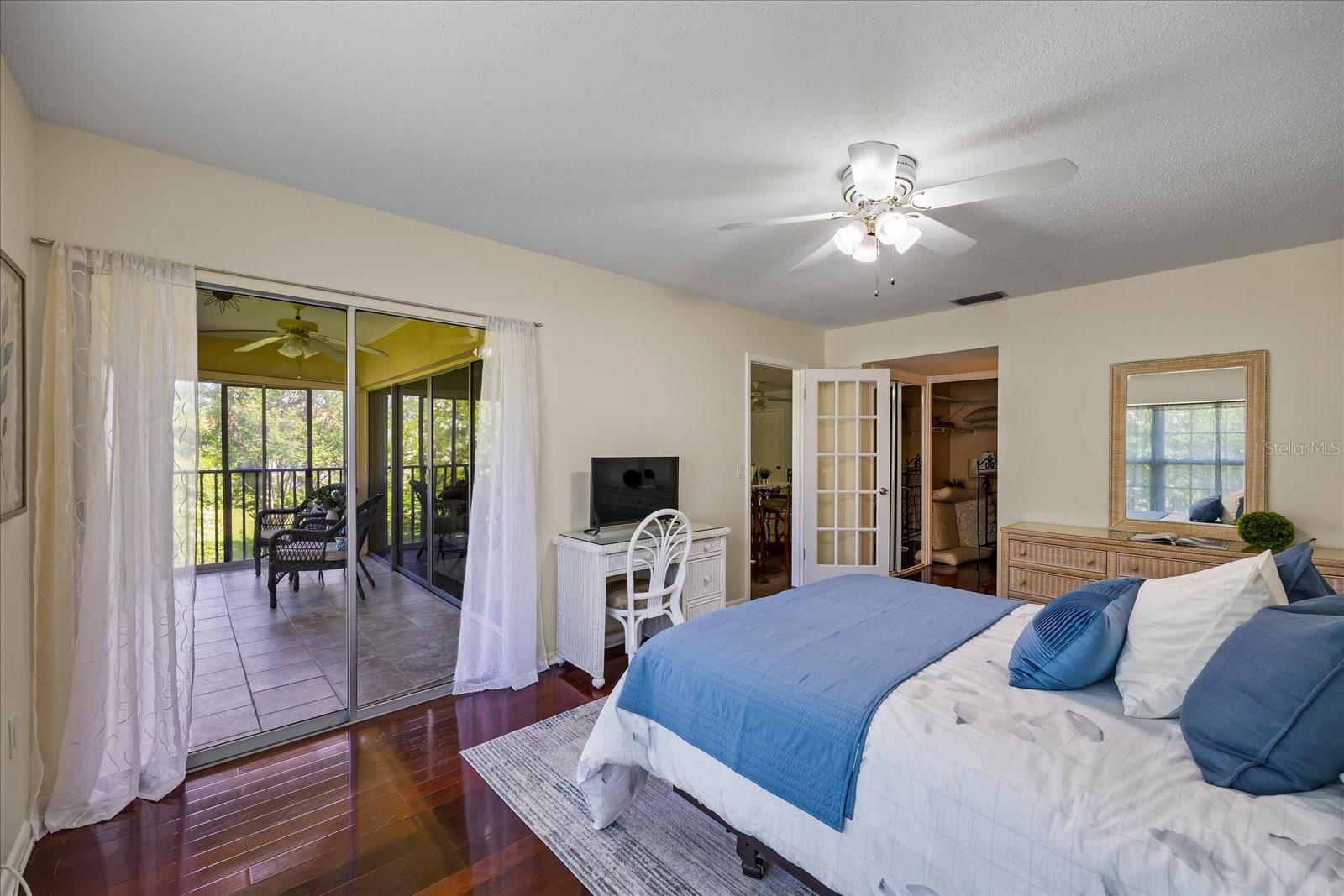 IMPERIAL POINT CONDO - Residential