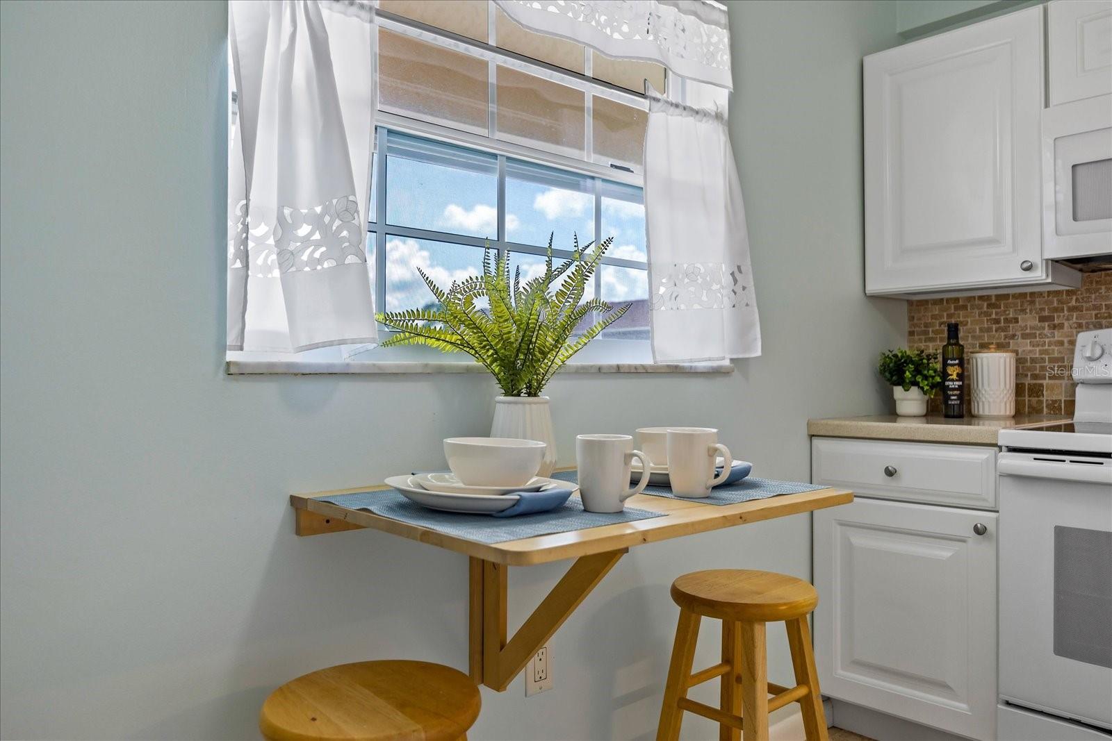 IMPERIAL POINT CONDO - Residential