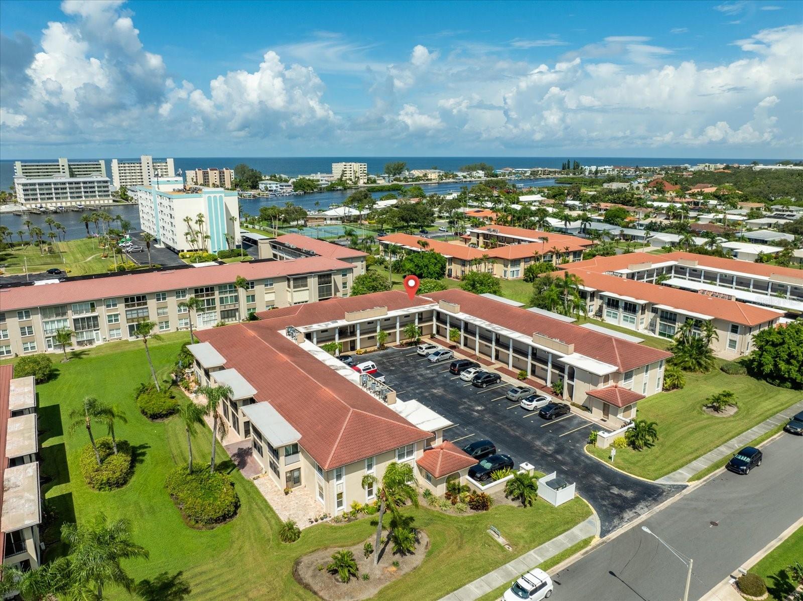 IMPERIAL POINT CONDO - Residential