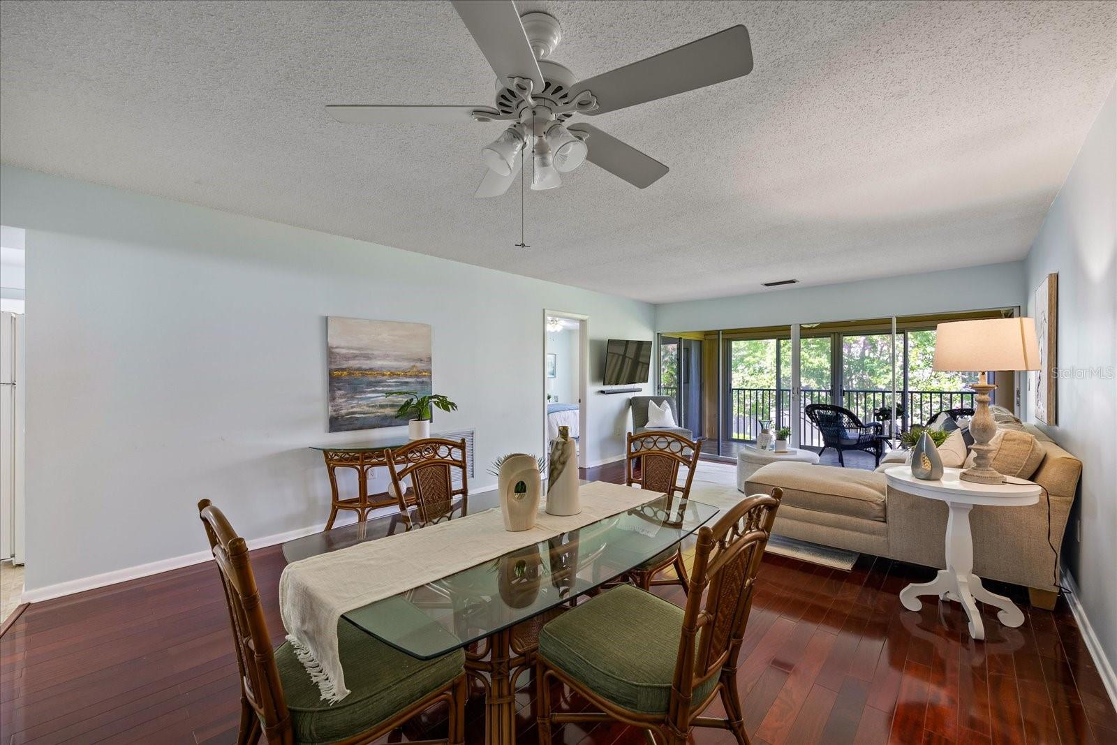 IMPERIAL POINT CONDO - Residential
