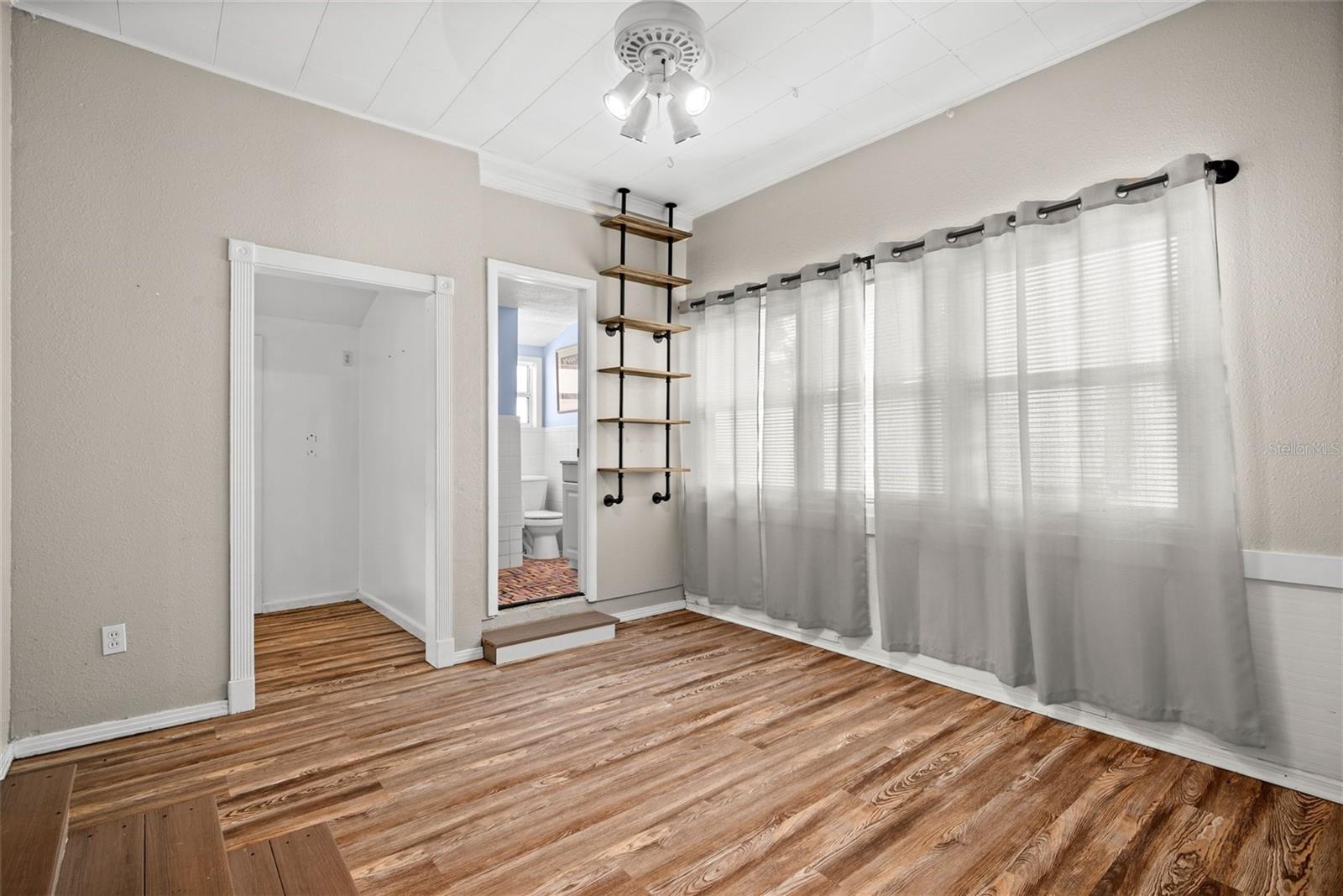 WALSINGHAMS ADD - Residential