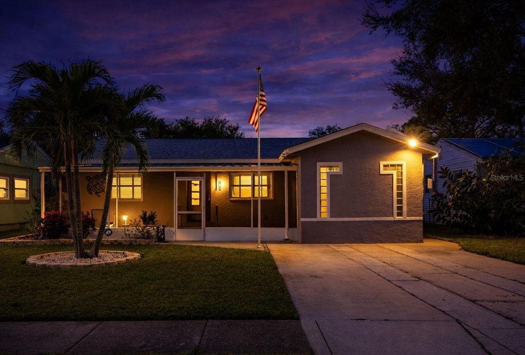 Photo of 435 3rd Street NW, Largo, FL 33770 (MLS # TB8455661)