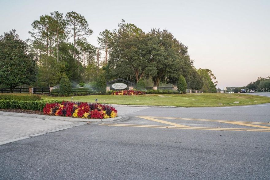 Welcome to your dream property in an equestrian neighborhood of Lakewood Ranches. 
This expansive 4.9-acre parcel offers the perfect blend of a tight-knit community with serene privacy.
Location is key, and this property doesn't disappoint. Just a short distance from downtown Mt. Dora, Tavares and Eustis, you'll have access to charming boutiques, delectable restaurants, and the scenic beauty of The Harris Chain of Lakes. Conveniently situated near the 429, you'll enjoy easy access to all the attractions and amenities that Orlando and its surrounding areas have to offer.
This is a rare opportunity to own your own piece of paradise and build your dream home.