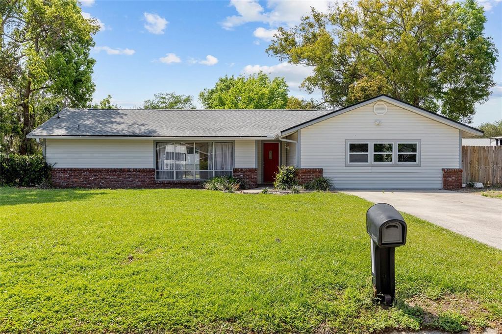 Photo of 2130 NE 9th Street, Ocala, FL 34470 (MLS # OM721669)