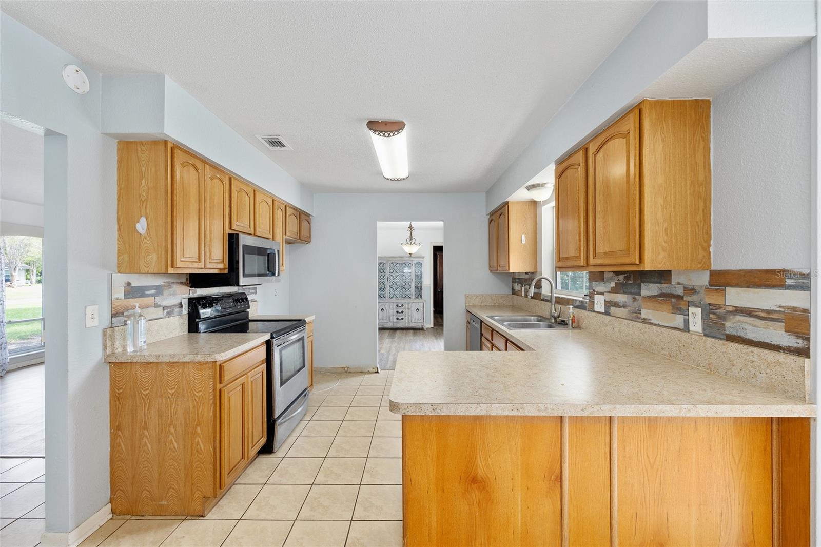 HERITAGE HILLS REP - Residential