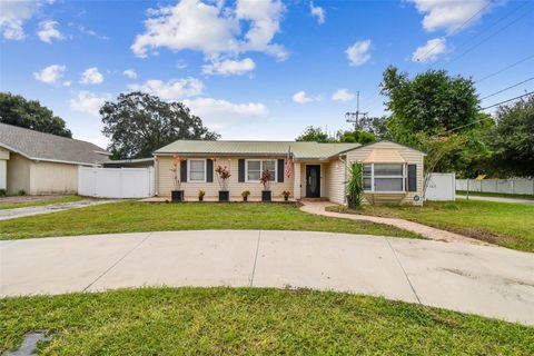 A home in TAMPA