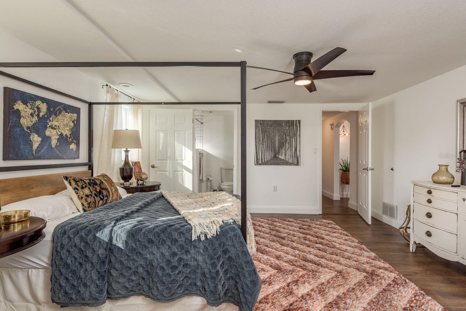 REGENCY PARK - Residential