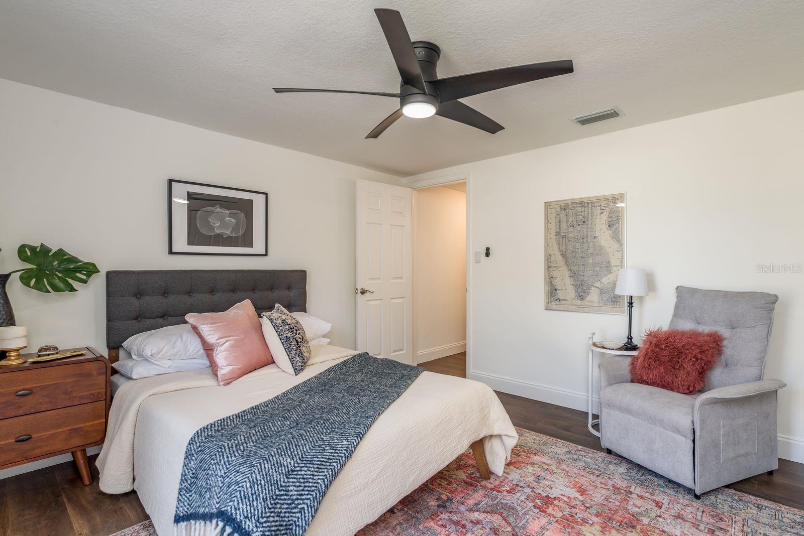 REGENCY PARK - Residential