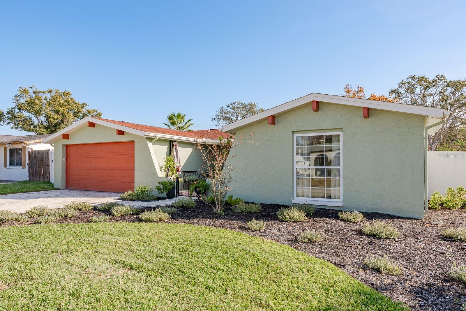 REGENCY PARK - Residential