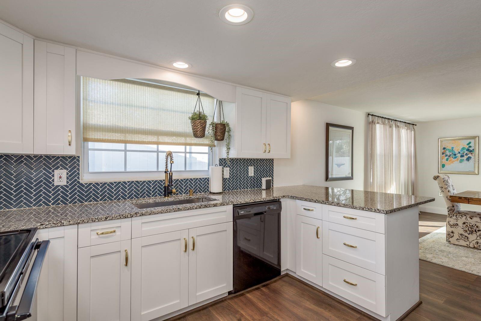 REGENCY PARK - Residential