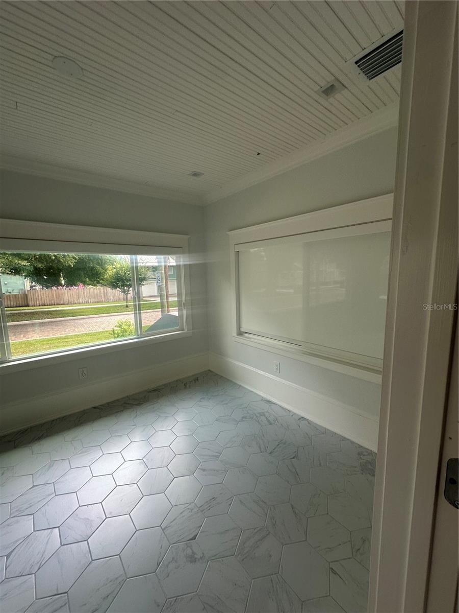 TRINITY DOWNTOWN REP - Residential Lease