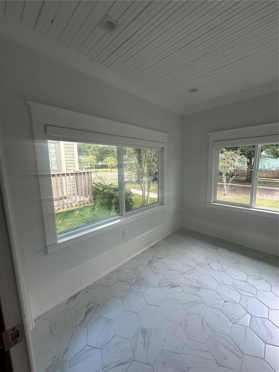 TRINITY DOWNTOWN REP - Residential Lease