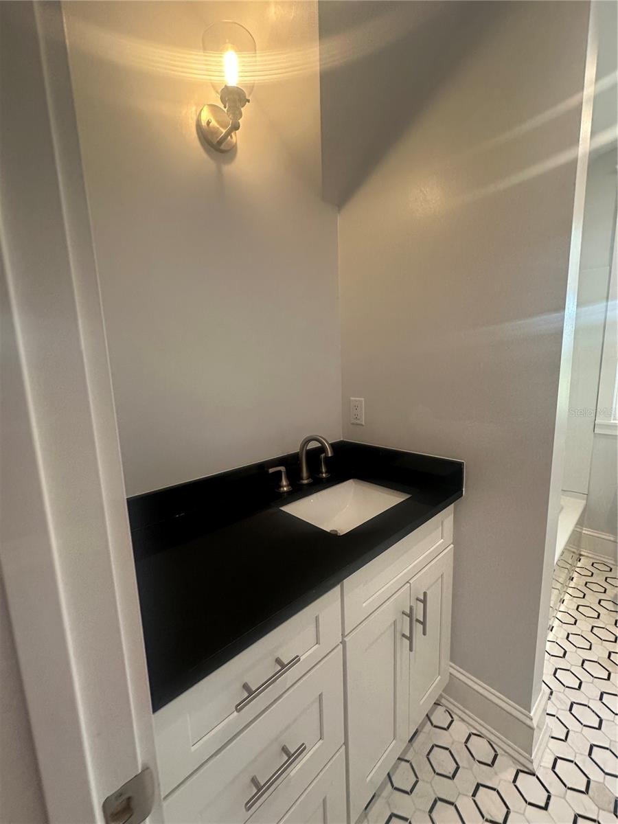 TRINITY DOWNTOWN REP - Residential Lease