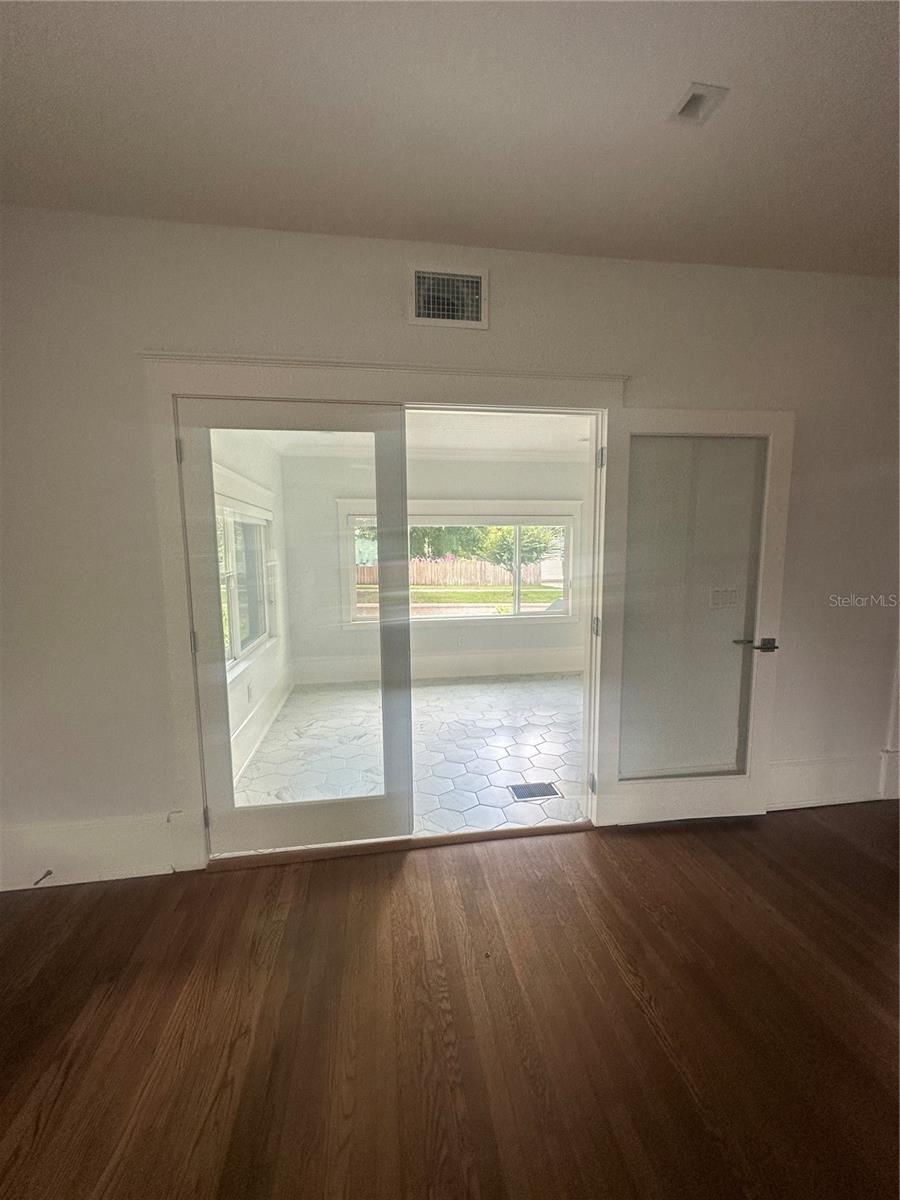 TRINITY DOWNTOWN REP - Residential Lease
