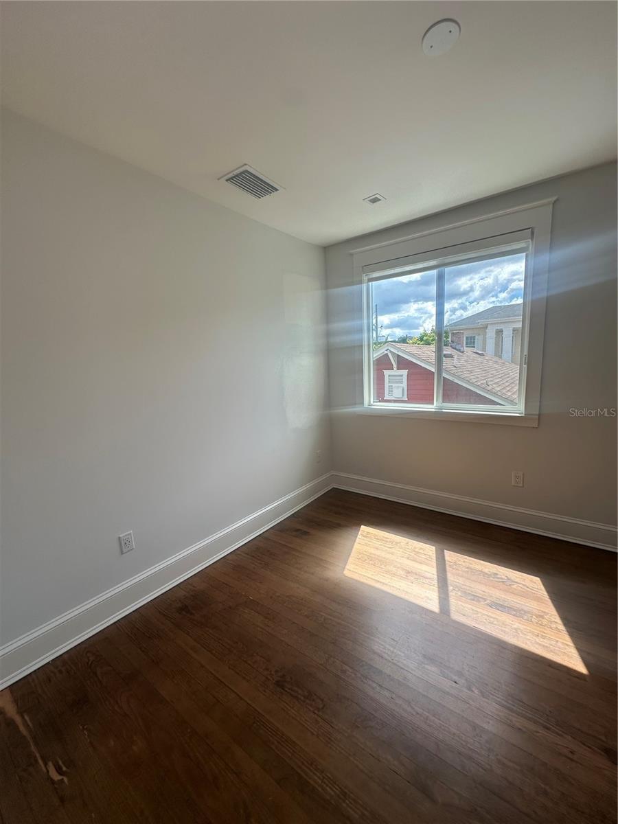 TRINITY DOWNTOWN REP - Residential Lease