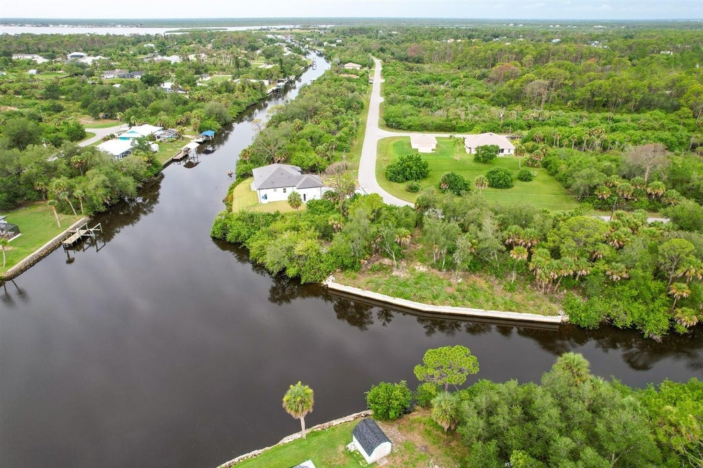 Photo of 515 Ramblewood Street, Port Charlotte, FL 33953 (MLS # C7528403)