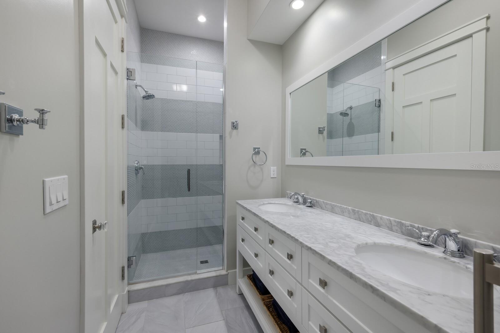 SEABREEZE - Residential