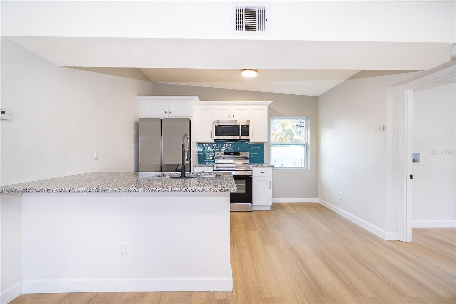 COUNTRY CLUB MANOR UNIT 1 - Residential