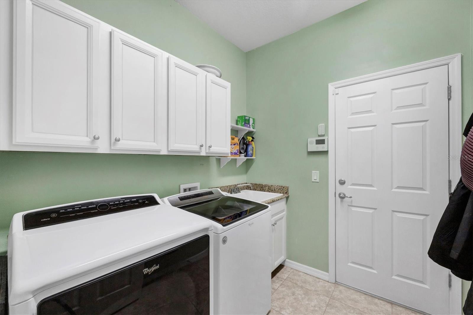 STONE WALK - Residential