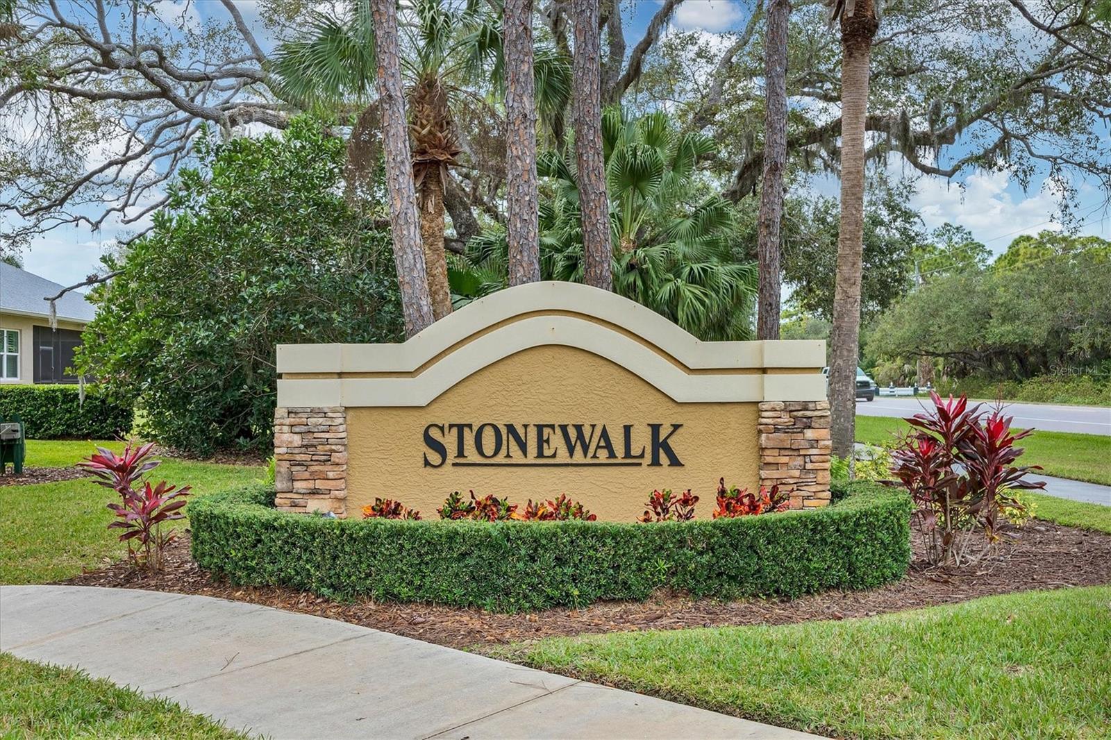 STONE WALK - Residential
