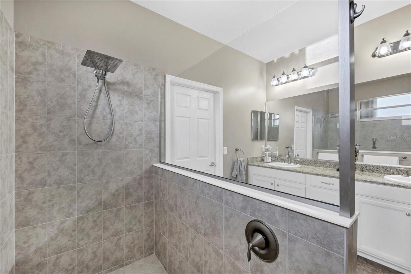 STONE WALK - Residential