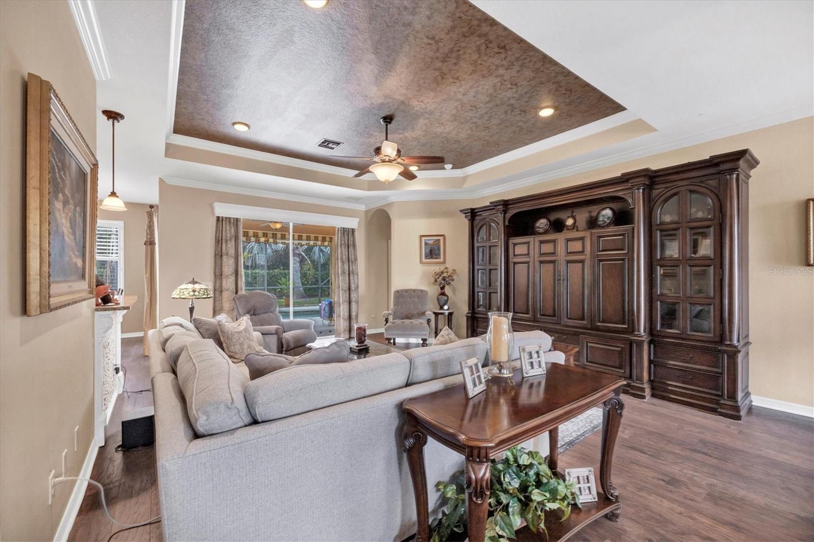 STONE WALK - Residential