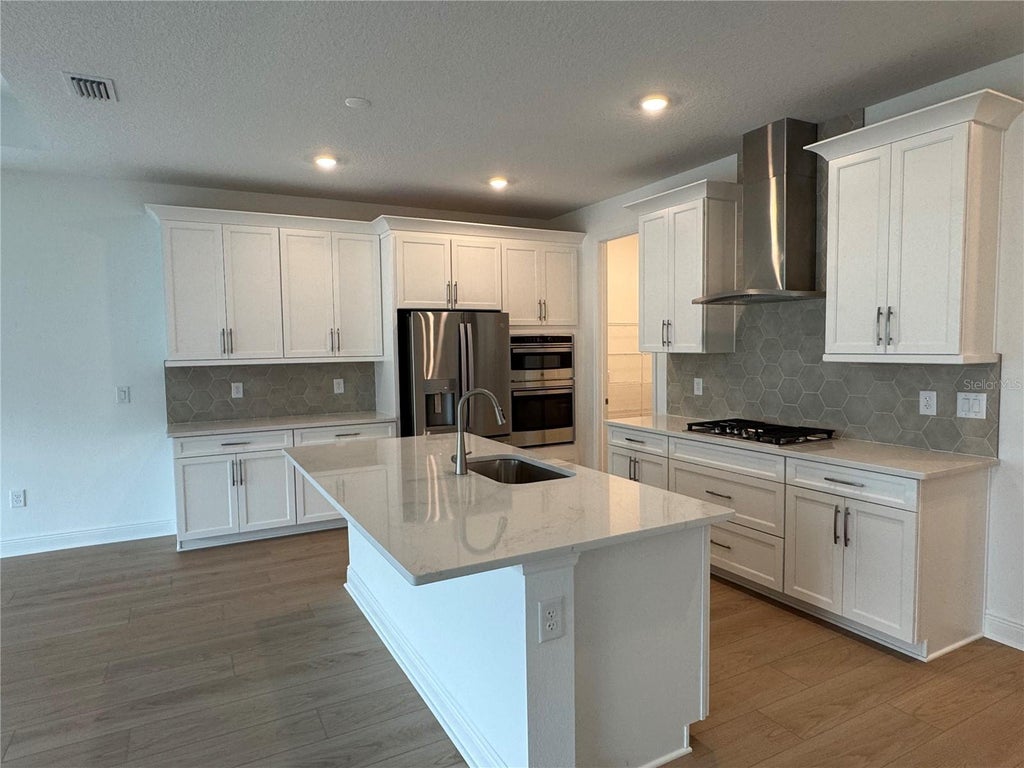 Photo of 7575 Seahawk Avenue, Sarasota, FL 34241 (MLS # A4708224)