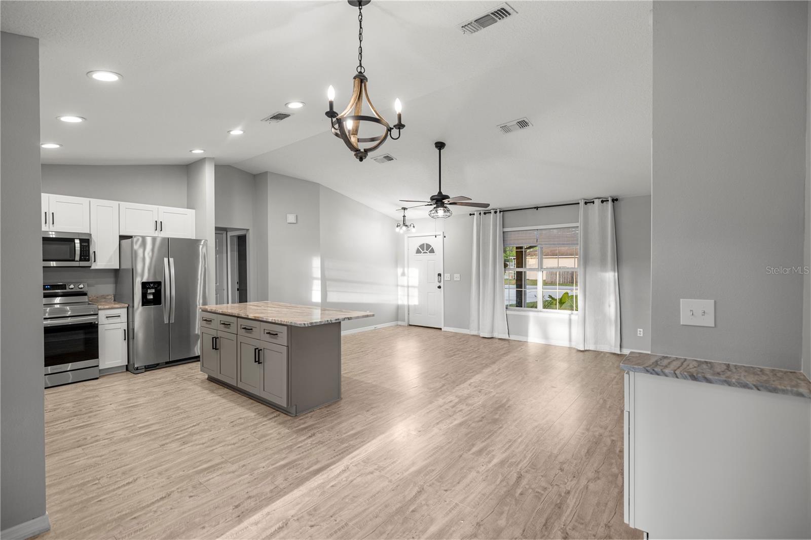 OCALA PARK ESTATE - Residential