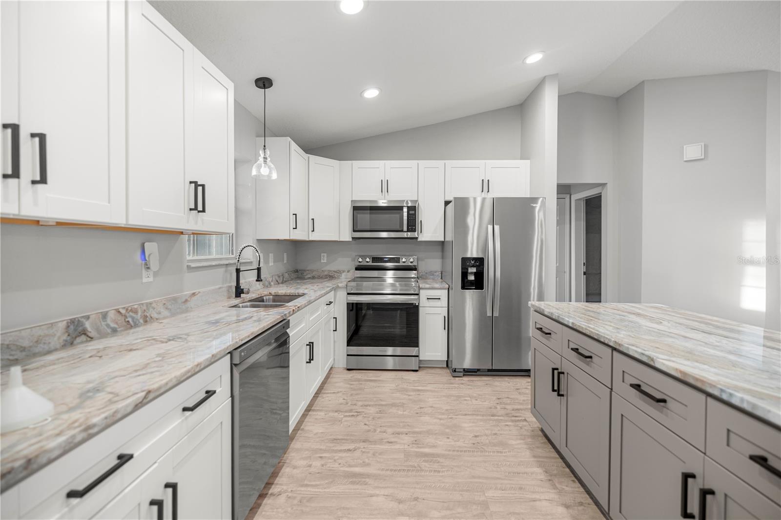 OCALA PARK ESTATE - Residential