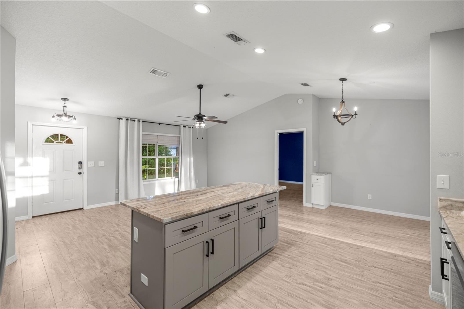 OCALA PARK ESTATE - Residential