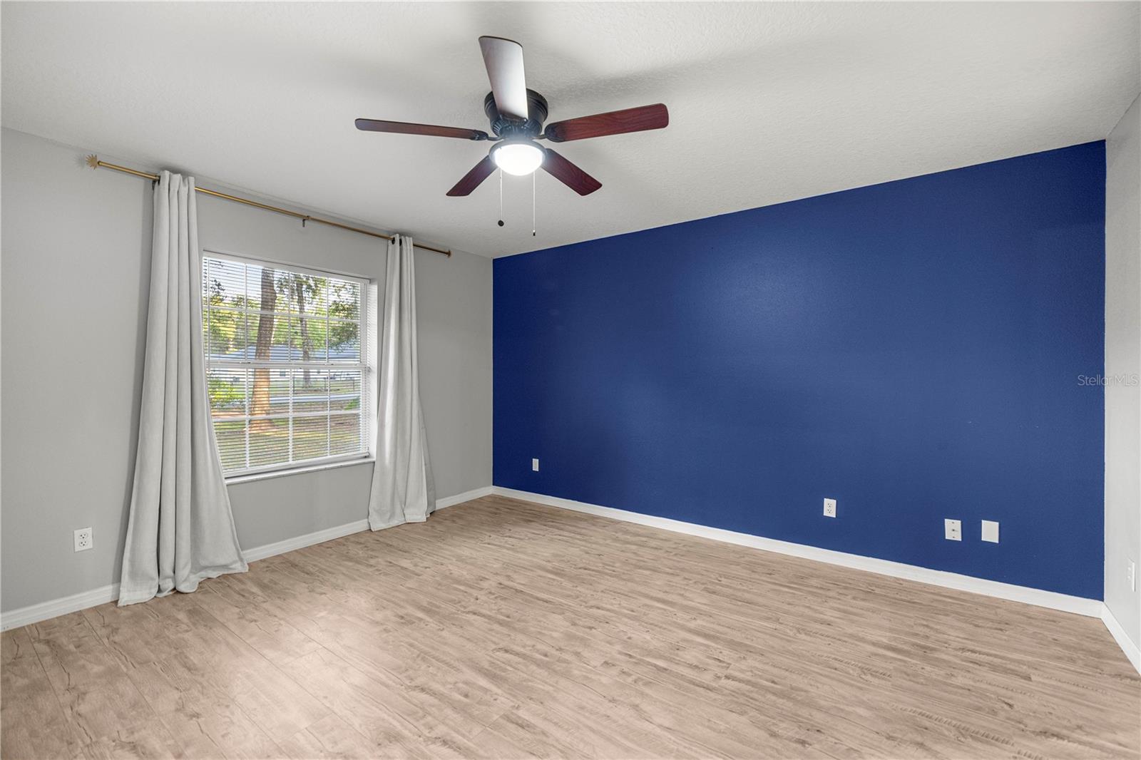 OCALA PARK ESTATE - Residential