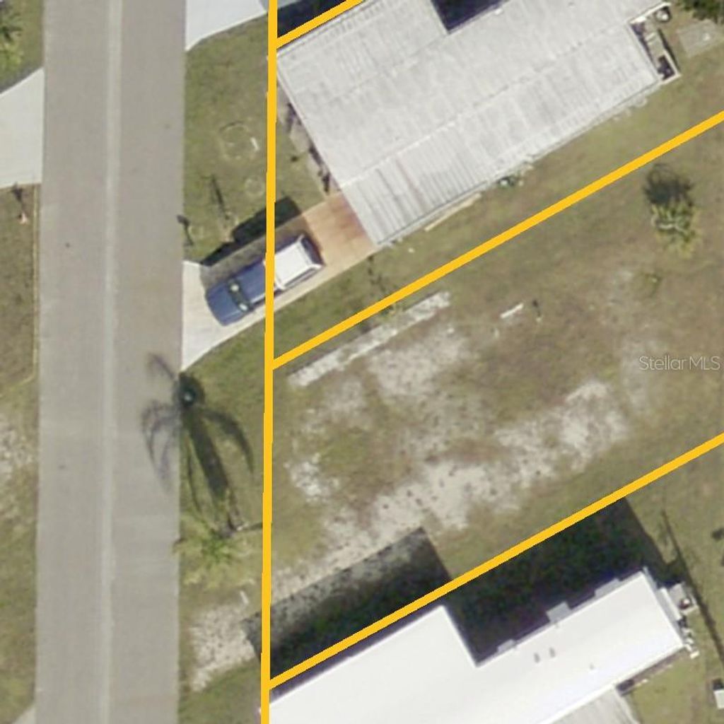 Photo of 217 Wolverine Avenue, North Port, FL 34287 (MLS # C7513387)