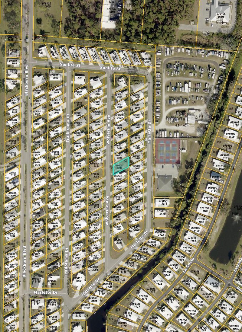 Here is your chance to build a brand New Manufactured home in the sought after prime community of Harbor Cove.
We have the builder research for you and can assist.
Harbor Cove voted BEST Manufactured Home Community by North Port Sun Reader's Choice. Offering a private community boat ramp, 90 slip marina, two story clubhouse, two heated pools, hot tub, bocce, tennis, pickle ball, fitness, storage grounds, wood working shop, crafts dinners, dances, entertainment and more. Easy commutes to Sarasota and Fort Myers. Minutes from the gulf beaches, Myakka River, Peace River, Charlotte Harbor, restaurants, shopping, Tampa Bay Rays summer training stadium, Warm Mineral Springs Health Spa, Cool Today stadium for the Atlanta Braves, and the SunSeeker Resort located in Charlotte Harbor. EVERYTHING you need for your waterfront lifestyle is here in Southwest Florida.