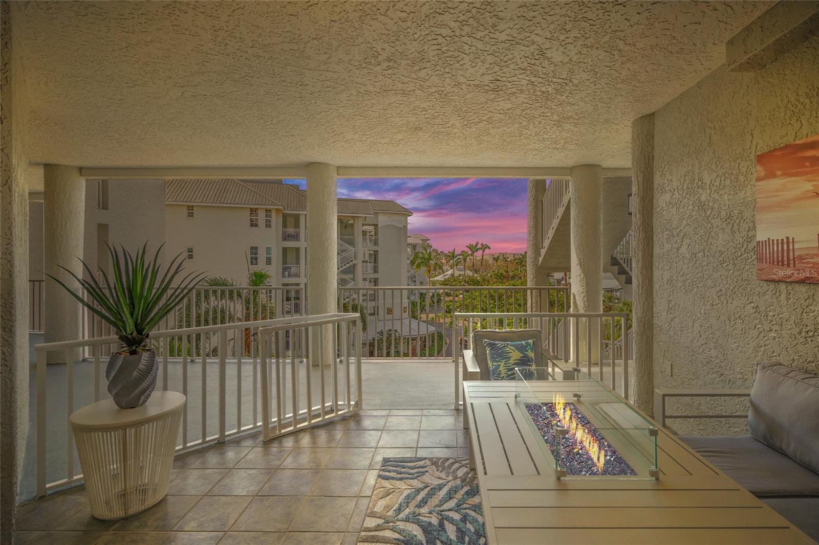 DOLPHIN BAY-SIESTA KEY SEC A - Residential