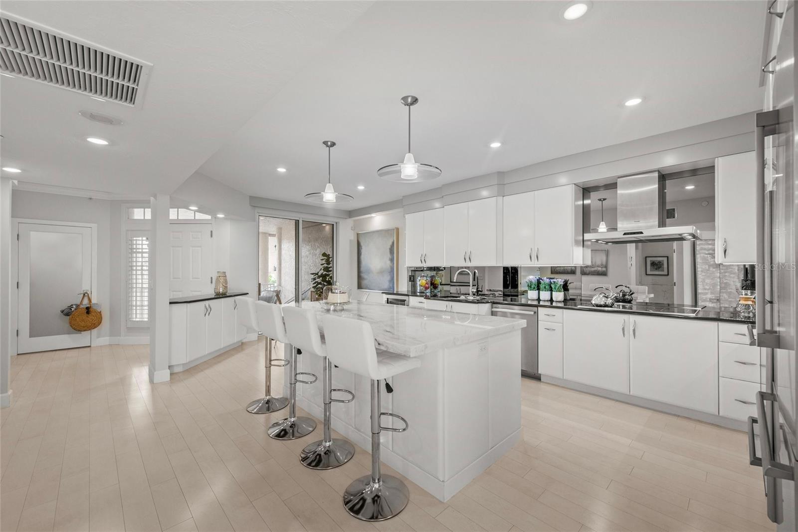 DOLPHIN BAY-SIESTA KEY SEC A - Residential