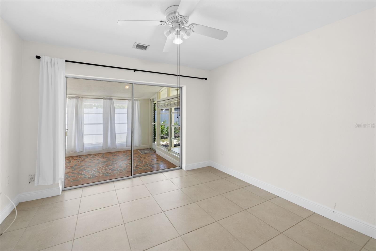 WHITFIELD COUNTRY CLUB ESTATES 1 - Residential